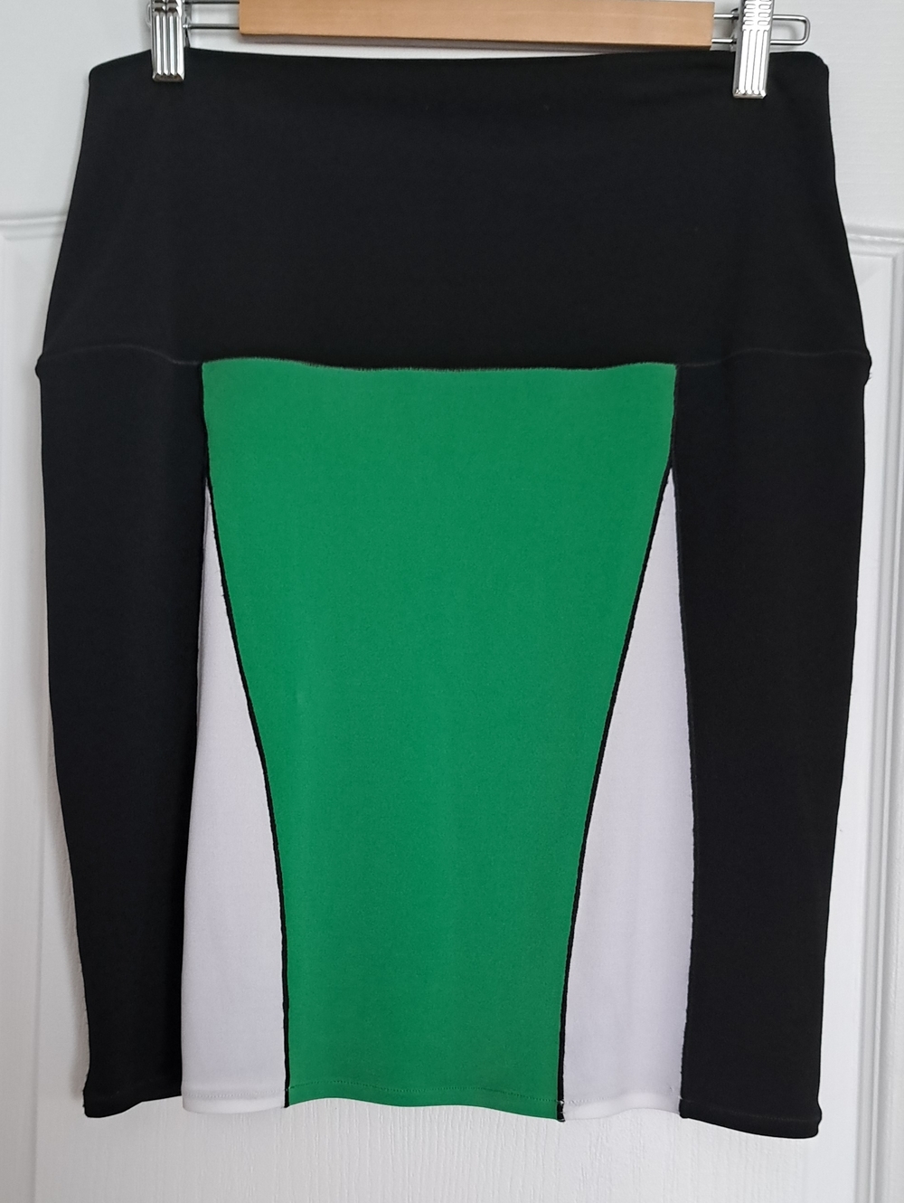eva varro Black, Green & White Colorblock Pencil Skirt